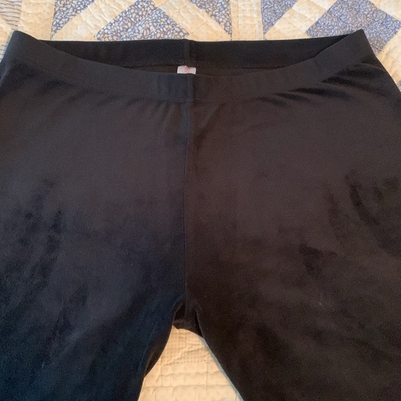 Women’s XL Black Velour-Feel Slimfit Comfy Pull-On Pants Made by No Boundaries - Picture 4 of 8